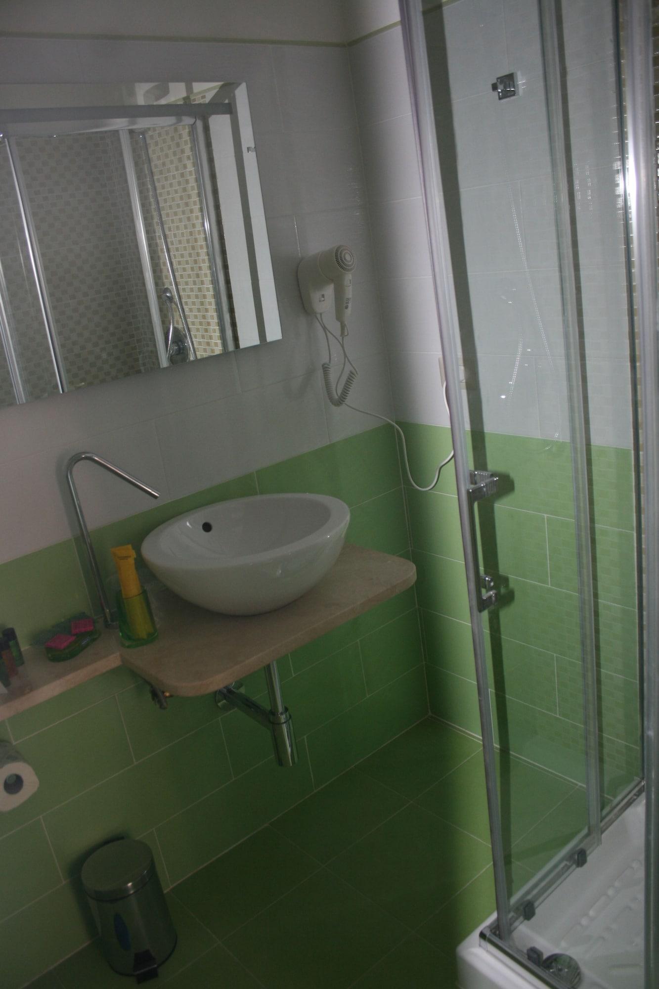 Crystal Rhome Rome Luaran gambar