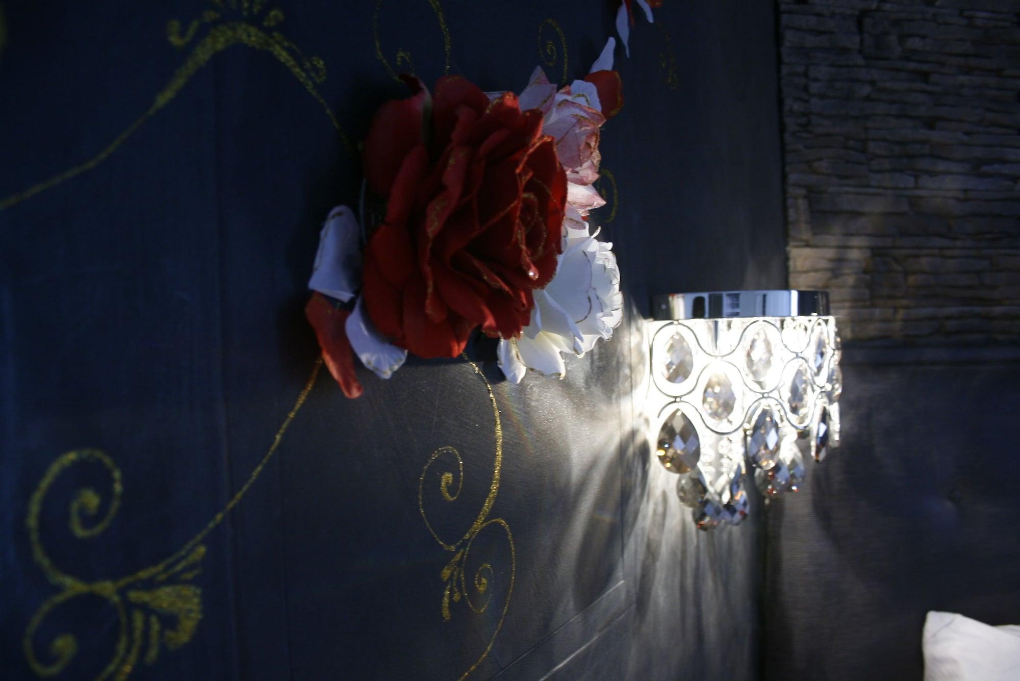 Crystal Rhome Rome Luaran gambar