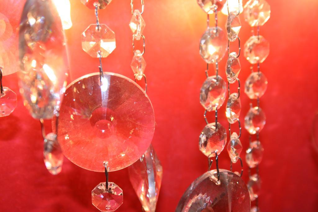 Crystal Rhome Rome Luaran gambar