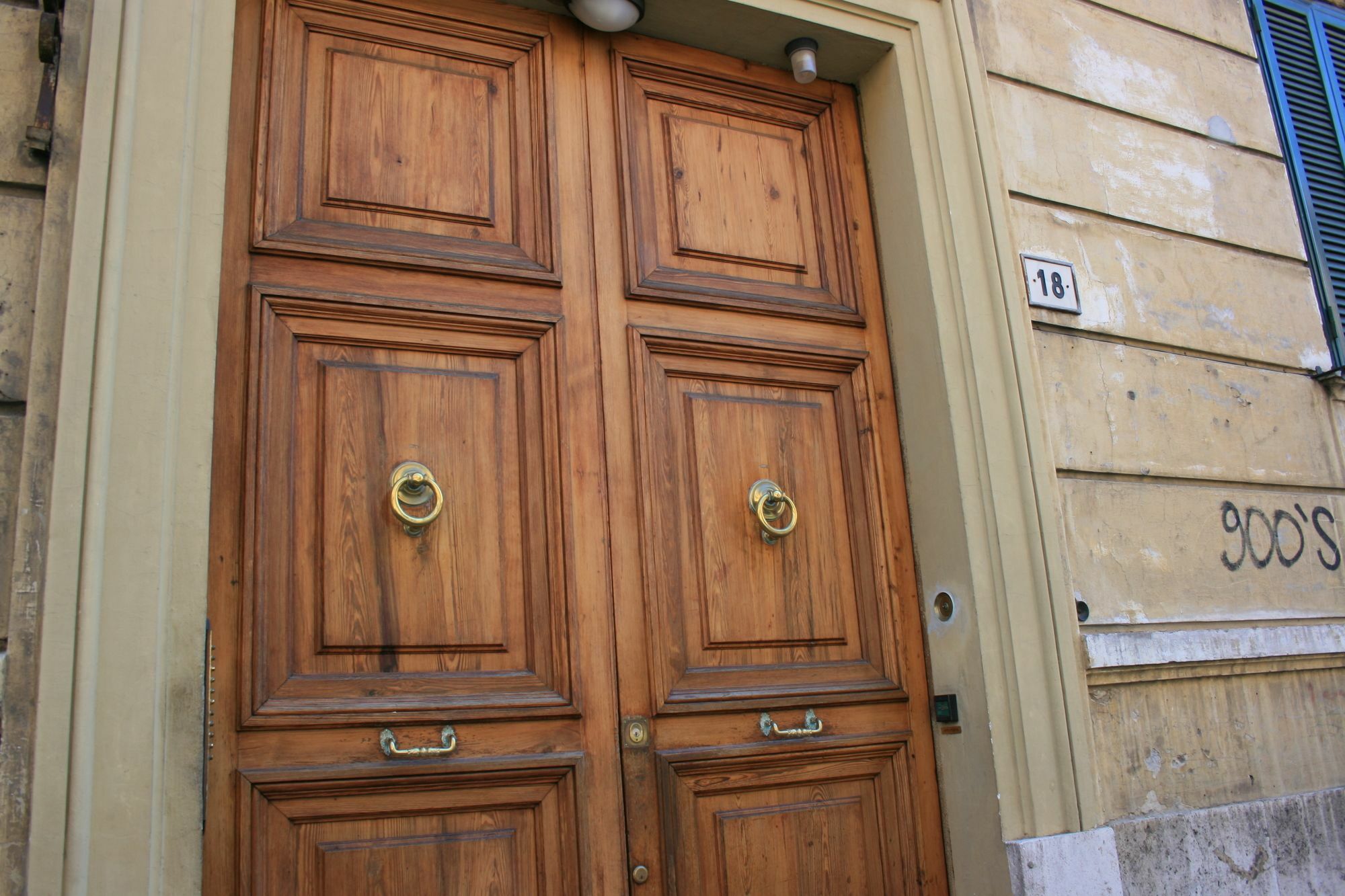 Crystal Rhome Rome Luaran gambar